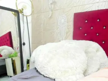 Nicol-Zurich  live sex cam