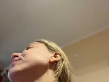 Sara6969  live sex cam