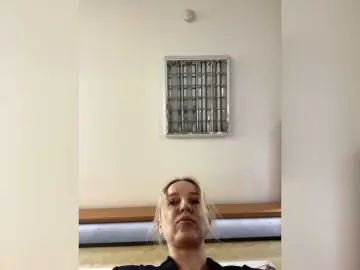 Sara6969  live sex cam