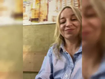 Sara6969  live sex cam