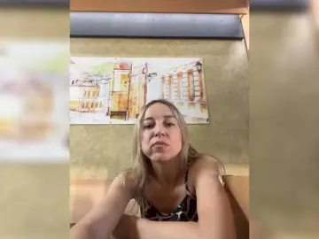 Sara6969  live sex cam