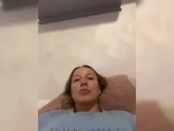Sara6969  live sex cam