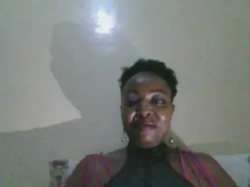 Candy2002  live sex cam