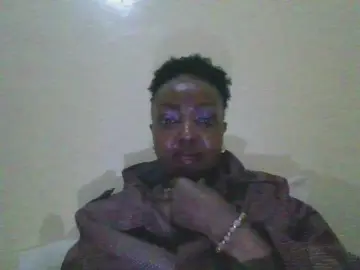 Candy2002  live sex cam