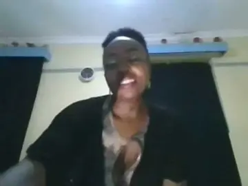 Candy2002  live sex cam