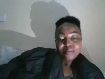 Candy2002  live sex cam