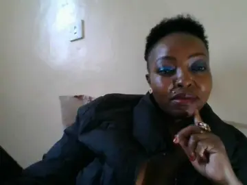 Candy2002  live sex cam