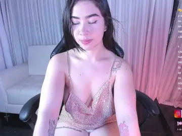 Coralwells  live sex cam