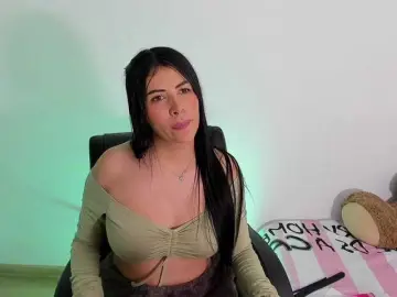 Alanna-atm  live sex cam