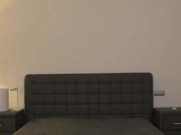 DiamondLily  live sex cam