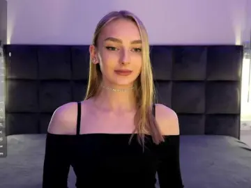 DiamondLily  live sex cam