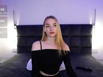 DiamondLily  live sex cam