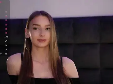 DiamondLily  live sex cam