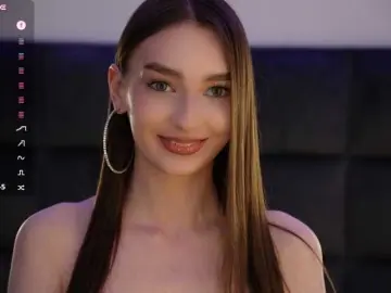 DiamondLily  live sex cam