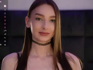 DiamondLily  live sex cam