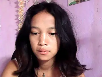 Laura1881  live sex cam
