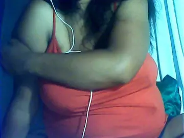 MIRANDAW  live sex cam