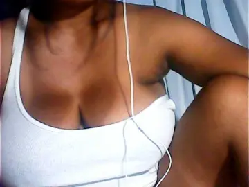 MIRANDAW  live sex cam