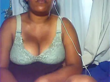 MIRANDAW  live sex cam