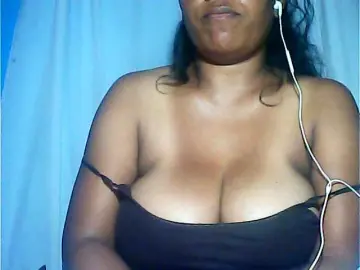 MIRANDAW  live sex cam