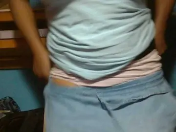 MIRANDAW  live sex cam