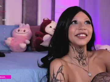 Maddieash  live sex cam
