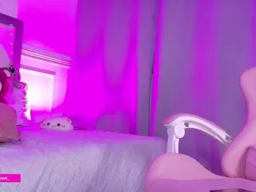 Maddieash  live sex cam