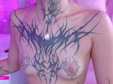 Maddieash  live sex cam