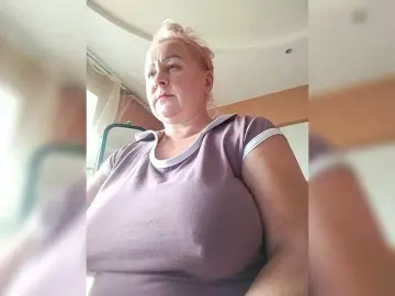 MiraRobens1  live sex cam