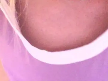 MiraRobens1  live sex cam