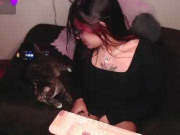 Missdennise  live sex cam
