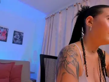 Naiely-Naides  live sex cam