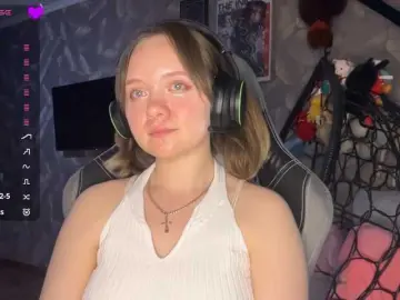PastyGzym  live sex cam