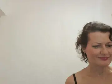 Susi177  live sex cam