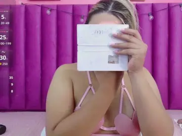 Collegepawglovedaddy  live sex cam