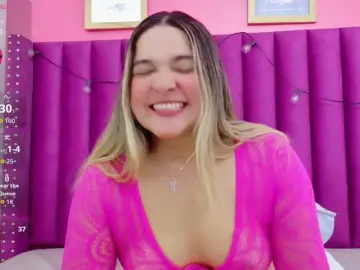 Collegepawglovedaddy  live sex cam