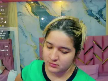 Collegepawglovedaddy  live sex cam