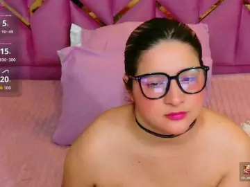Collegepawglovedaddy  live sex cam