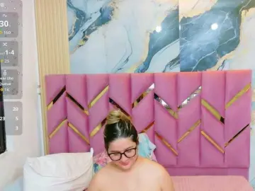 Collegepawglovedaddy  live sex cam