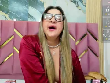 Collegepawglovedaddy  live sex cam