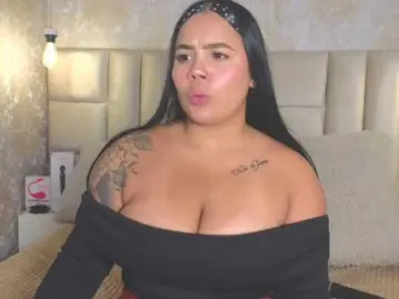 Emilyqueen3xx  live sex cam