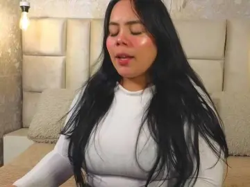 Emilyqueen3xx  live sex cam