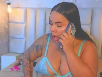 Emilyqueen3xx  live sex cam