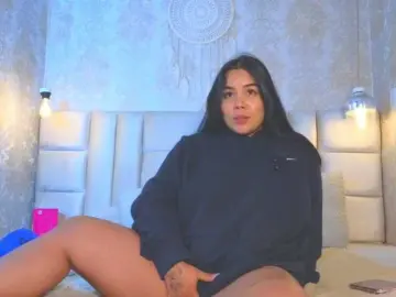 Emilyqueen3xx  live sex cam