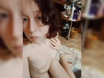 Kurumirolls  live sex cam