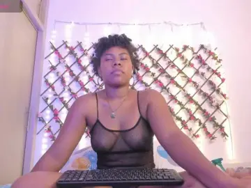 Naughtyebonyy  live sex cam