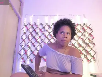Naughtyebonyy  live sex cam