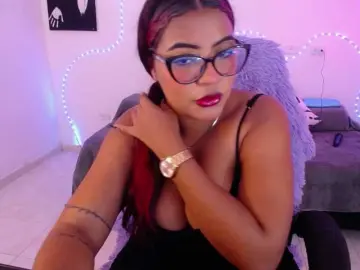 Tyna-brown  live sex cam