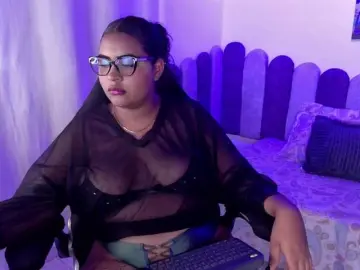 Tyna-brown  live sex cam