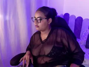 Tyna-brown  live sex cam